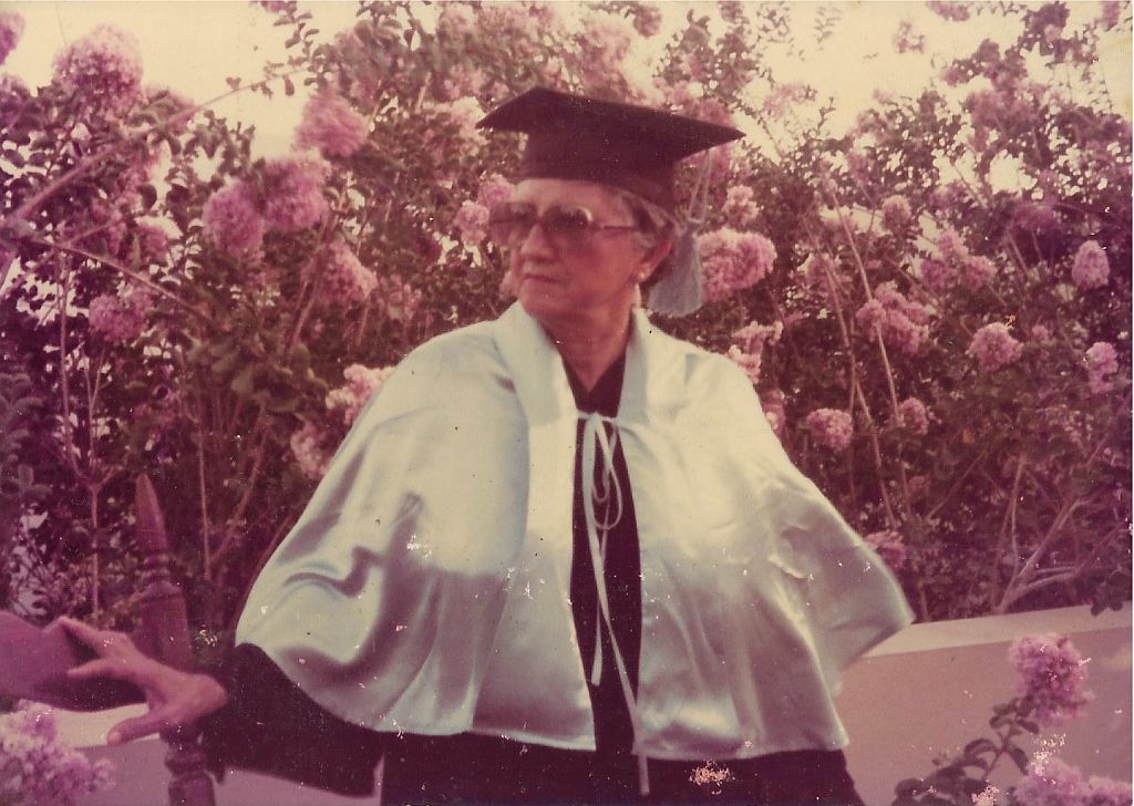 Graduación Lic. Bióloga de Consuelo Martínez de Marcano. 1998