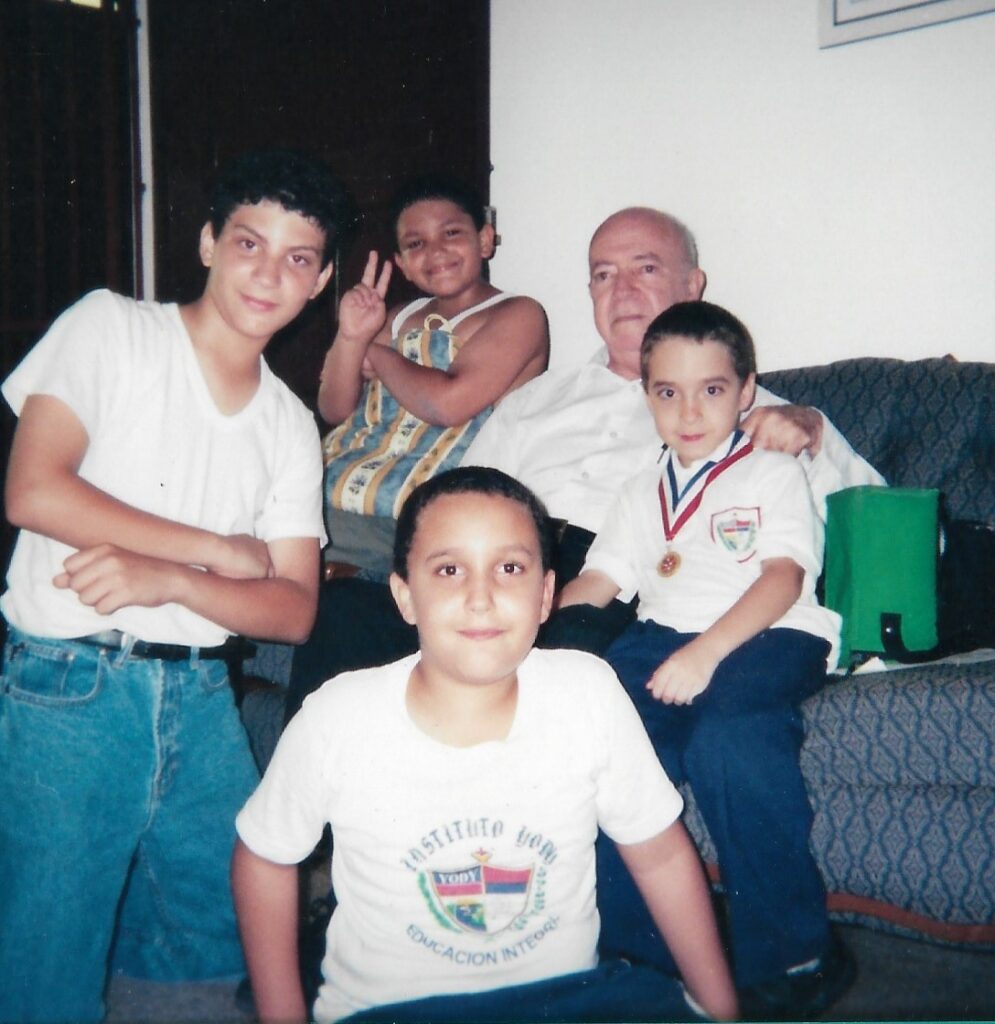 Marcano con los teletubis